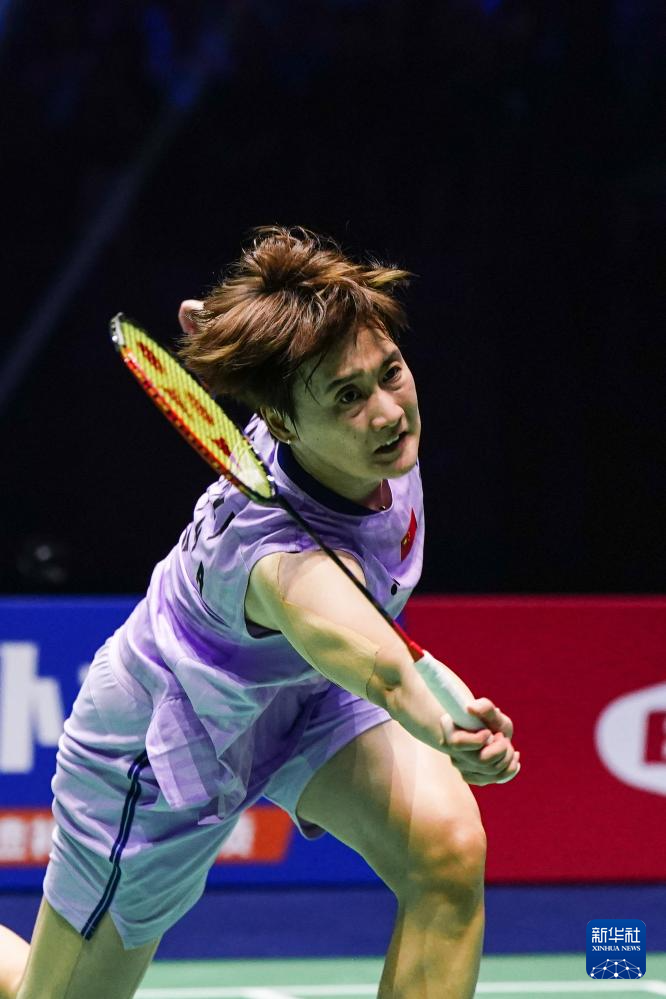 但仍然表现 但仍然表现