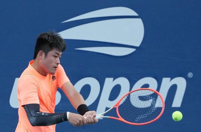 尼仍然年轻 尼仍然年轻